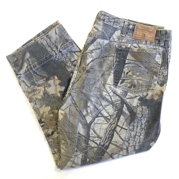 Wrangler Other - VGUC Men’s Wrangler Rugged Wear Realtree Hardwoods Camo Hunting Jeans